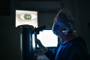 cataract surgery with macular degeneration